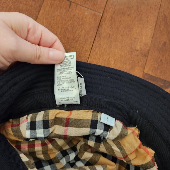Burberry black bucket hat in size large - Picture 5 of 6